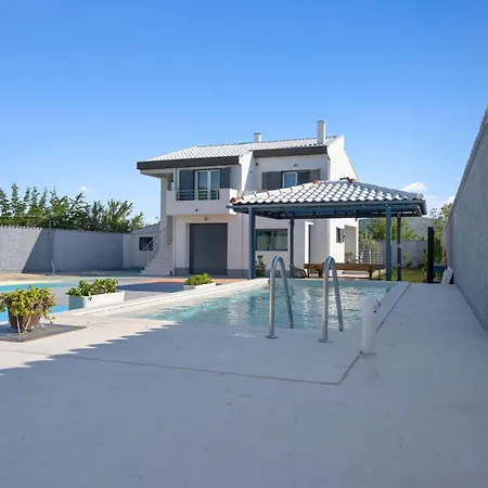 Eros Dom wakacyjny Szybenik