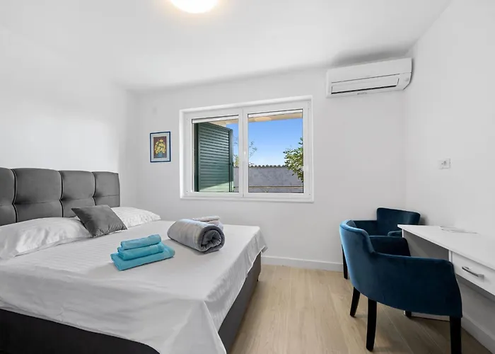 Eros Dom wakacyjny Szybenik